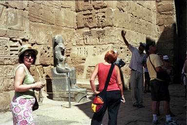 dans le temple la desse Sekhmet vous accueille